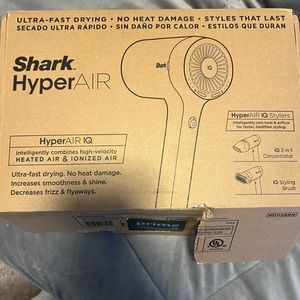 New in box shark hyperair IQ hair dryer and 2 attachments
